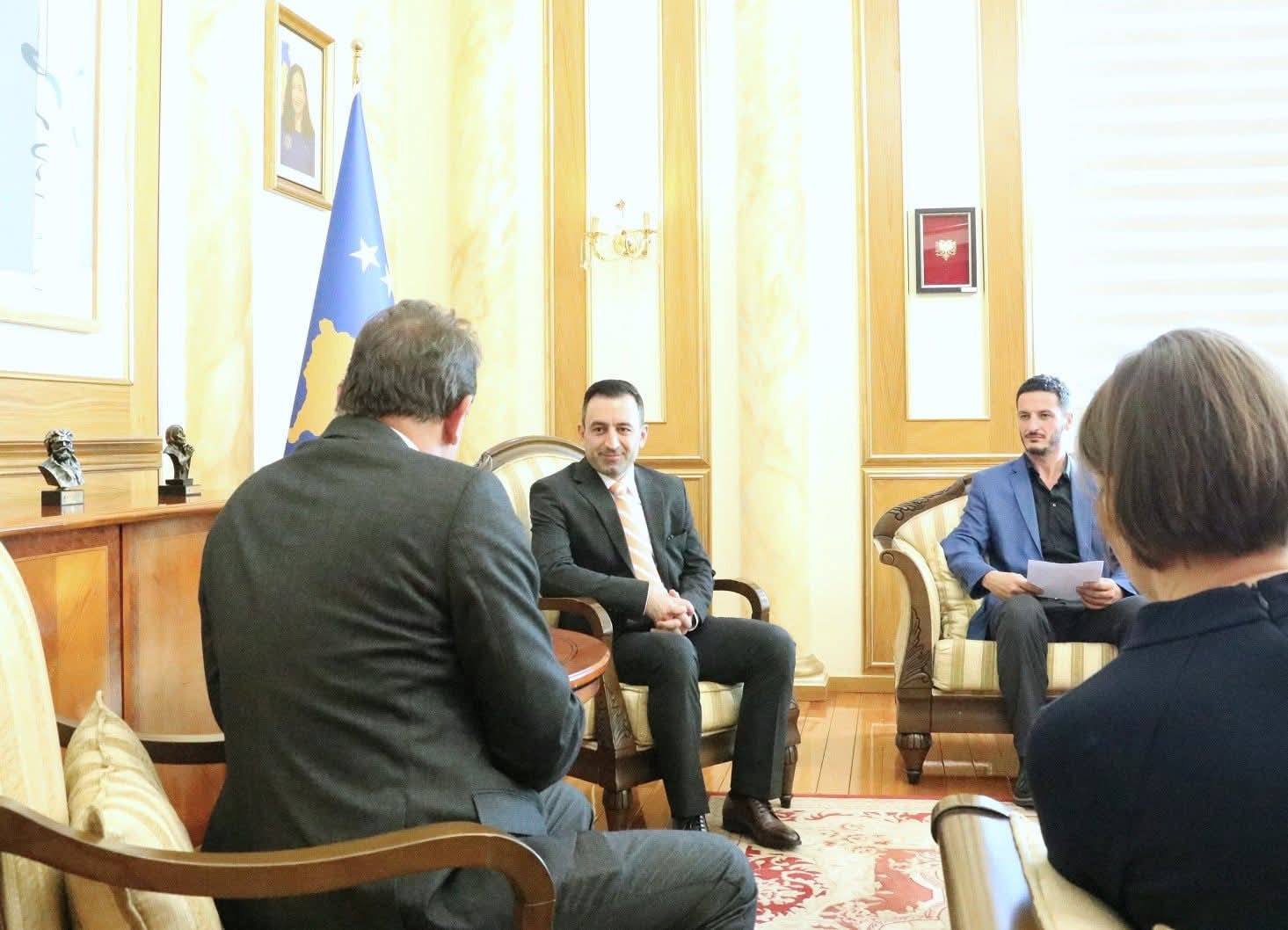 Basha priti në takim Shefin e Divizionit për Kosovë pranë Komisionit Evropian  Jiri Plecity