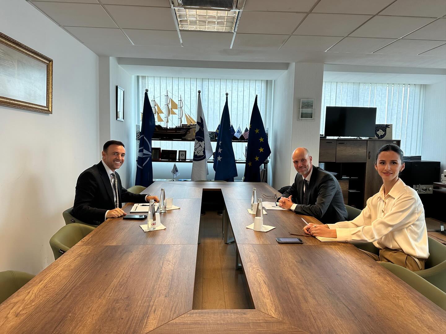 Dibrani takohet me Guvernatorin danez të Burgut të Gjilanit  diskutojnë për forcimin e kapaciteteve institucionale