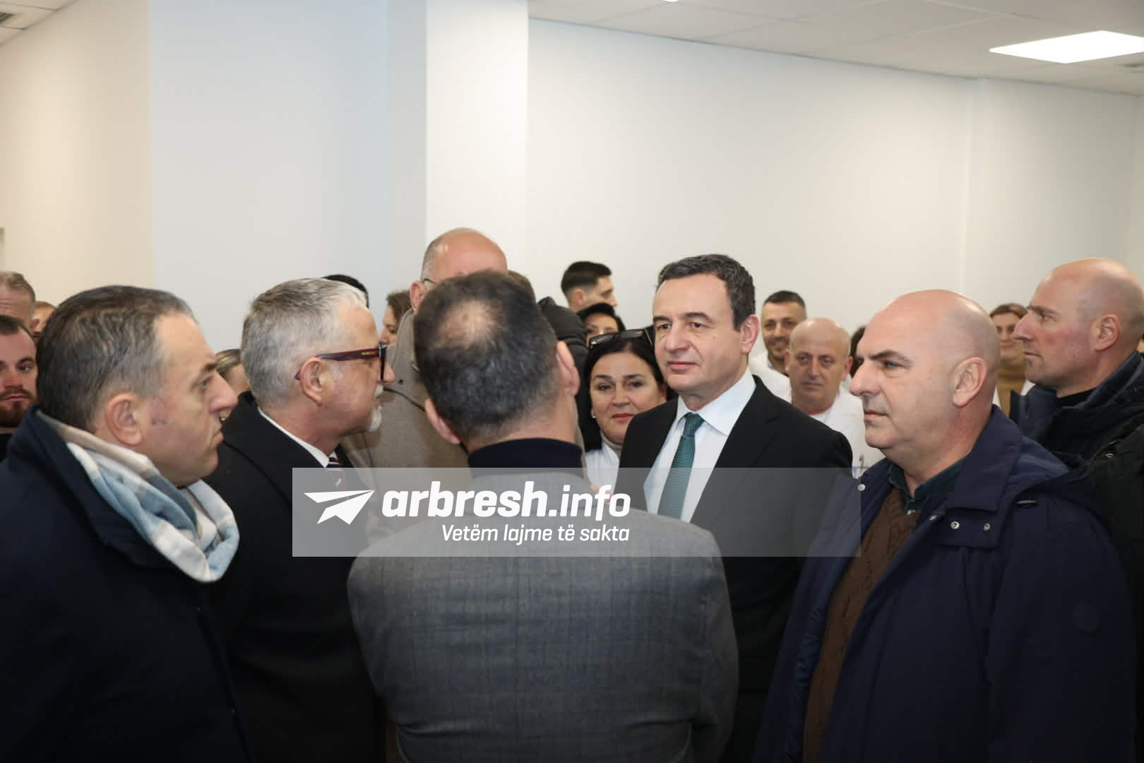 Kurti dhe Vitia përurojnë Akseleratorin e ri linear dhe Bunkerin në Klinikën e Onkologjisë në QKUK