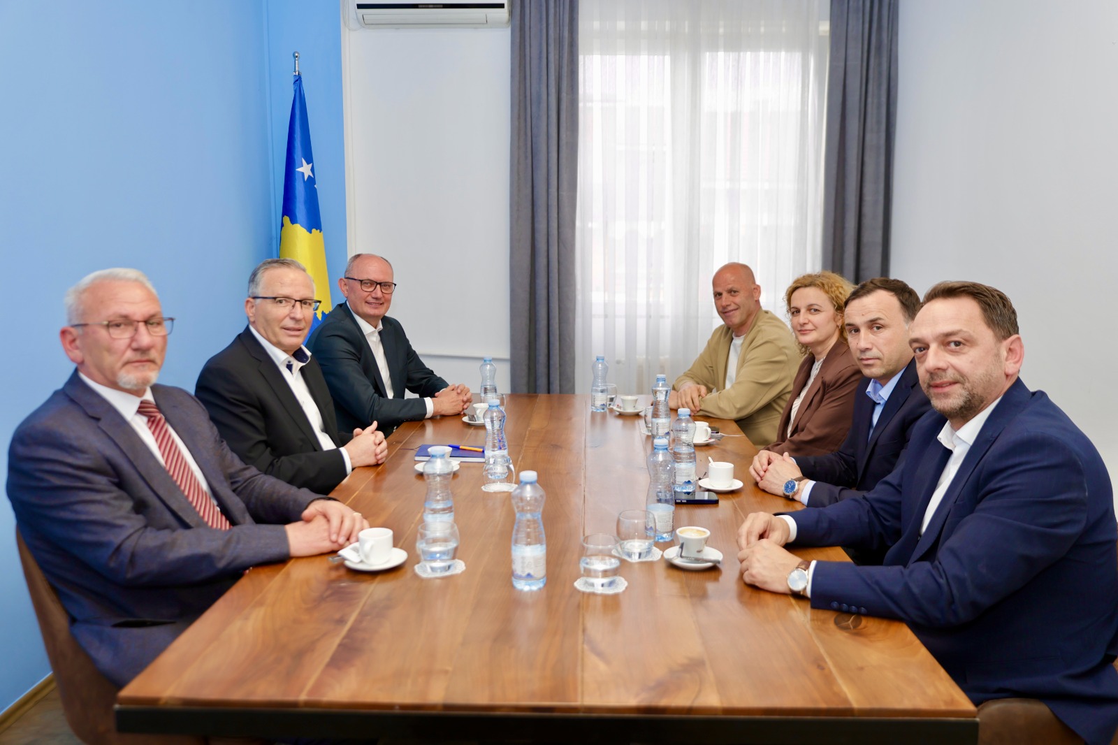 Hamza takim me kryetarët e komunave që udhëhiqen nga PDK  Punë dhe koordinim i vazhdueshëm  për një Kosovë më të mirë